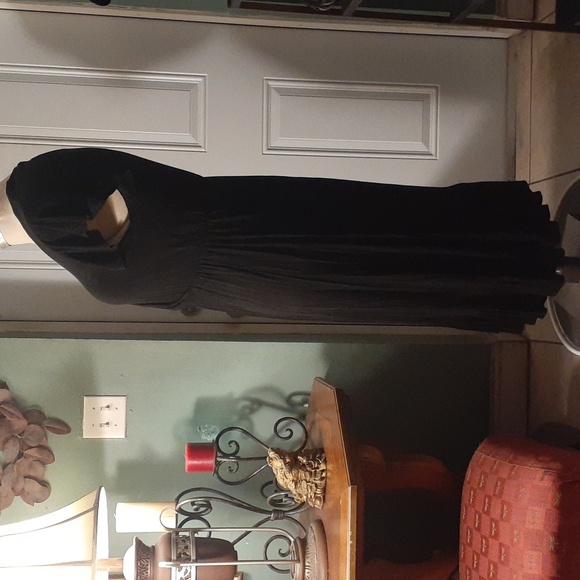 Tiffany & Grey short sleeve black dress - Picture 2 of 5